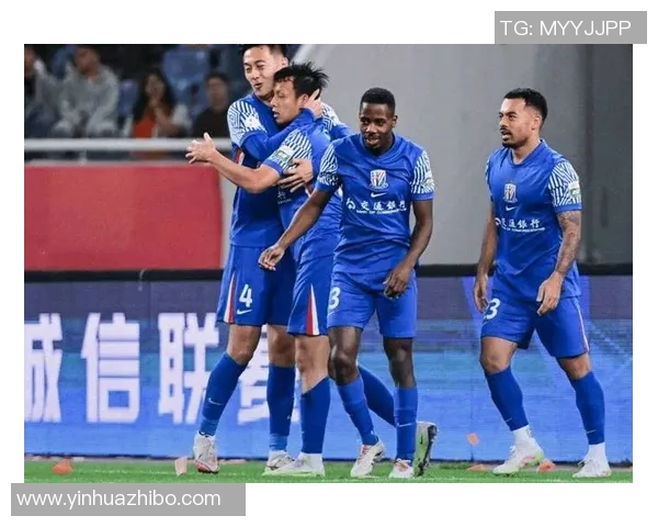 成都足球队在选拔赛中以53分稳居积分榜首位,展现强劲实力